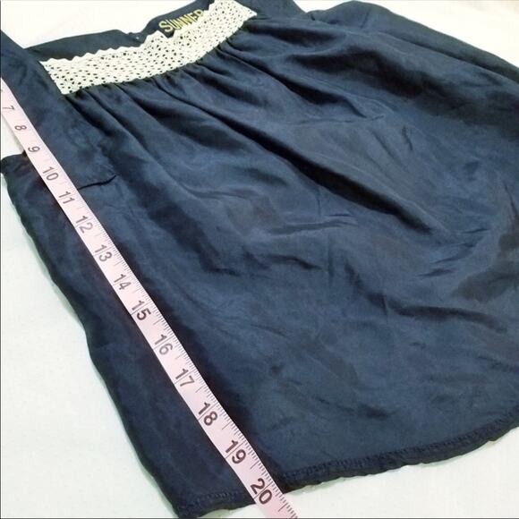 Revolve Sunner 100% Silk Navy Sleeveless Blouse - Picture 6 of 6